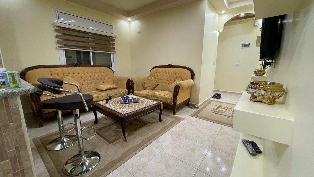 Leen Guest House Вади Муса Екстериор снимка