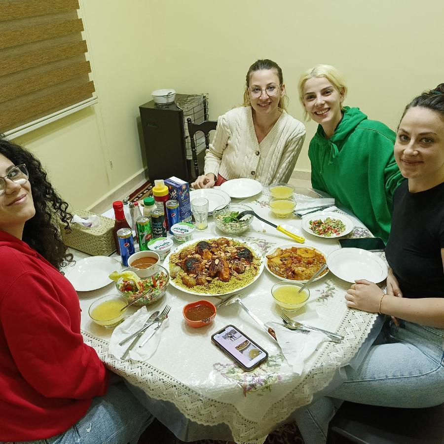 Leen Guest House Вади Муса Екстериор снимка