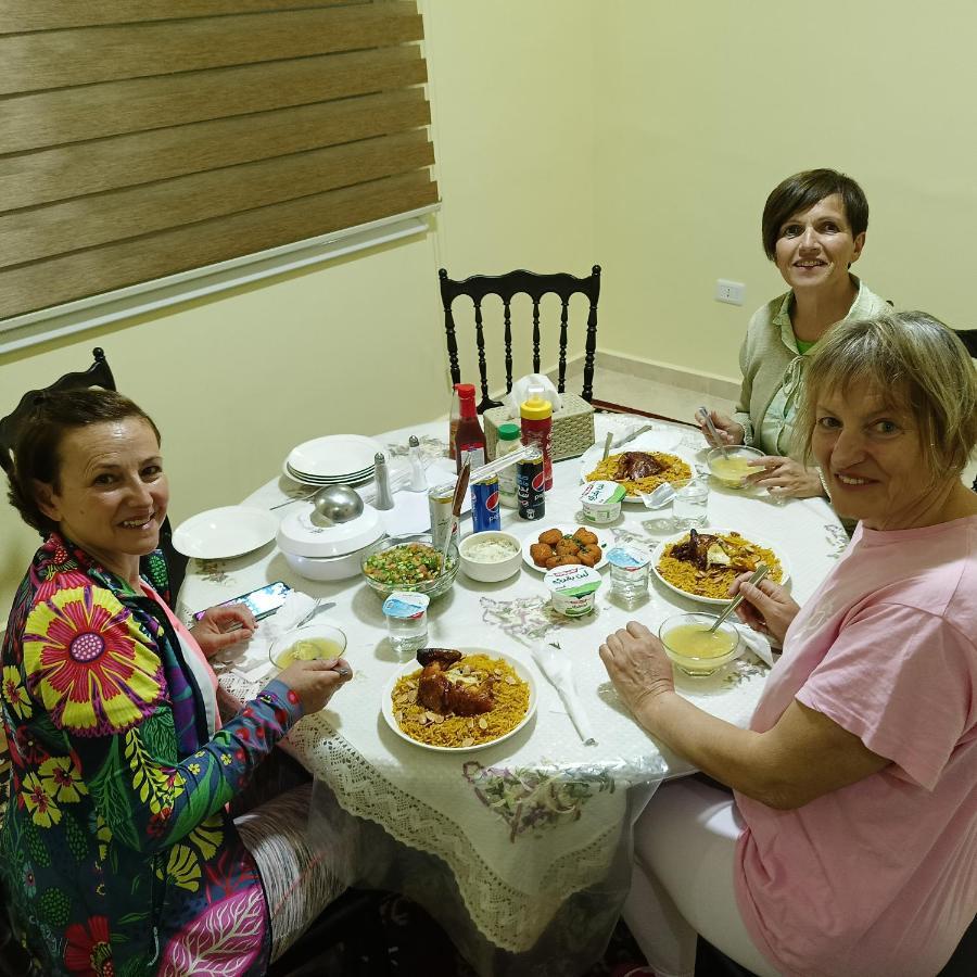 Leen Guest House Вади Муса Екстериор снимка